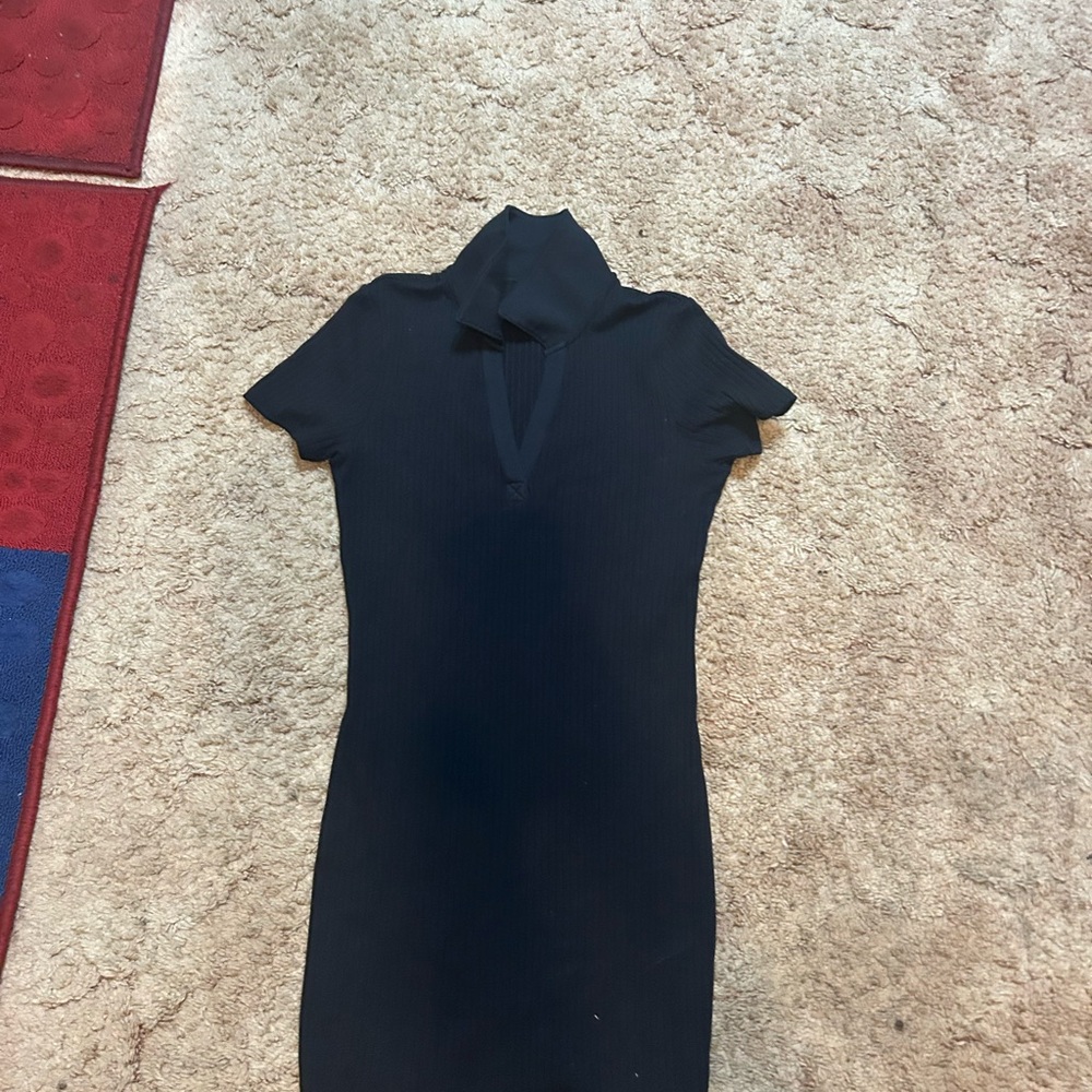 Elegant Black Ribbed Dress